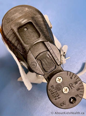 Showing how the bar slides into the boot